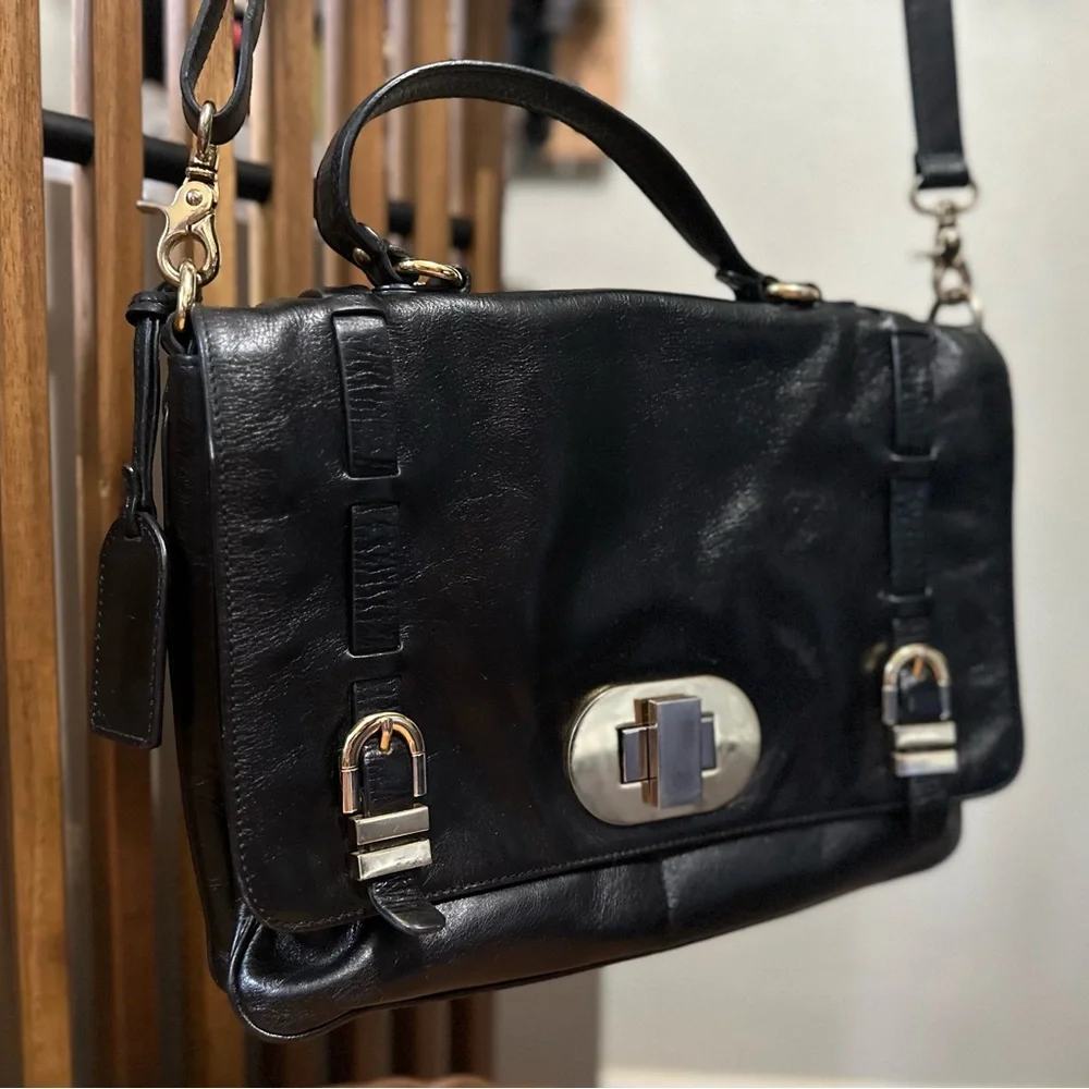 Badgley Mischka Black Leather Satchel Two—Toned Hardware Turnlock Crossbody - Picture 1 of 12